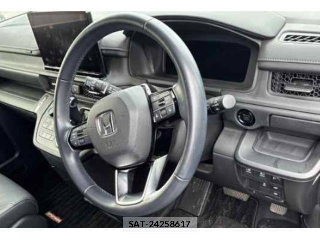 Honda e 2023-03 8054745-2
