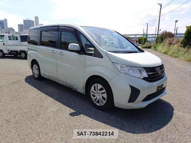 Honda e 2015-06 8055269-3