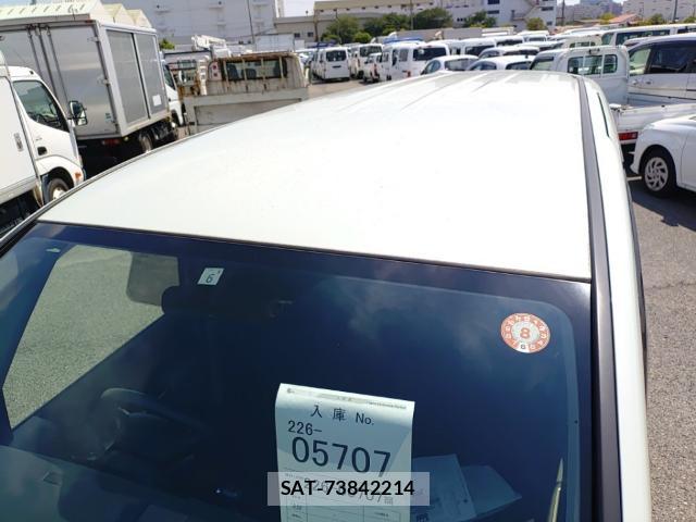 Honda e 2015-06 8055269-6