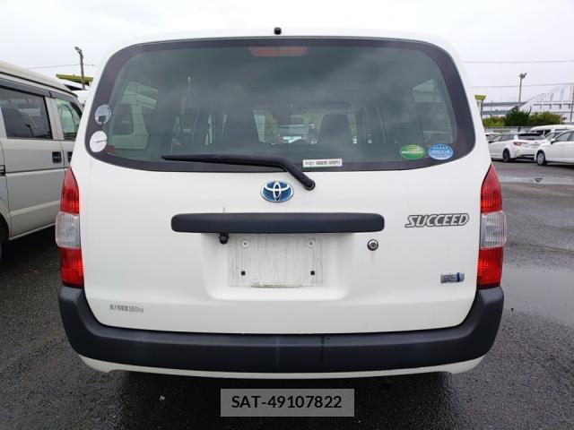 Toyota SUCCEED 2019-07 8055304-4