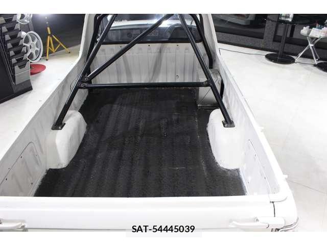 Nissan SUNNY TRUCK 1991-03 8054388-5