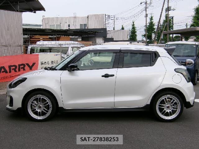 Suzuki SWIFT 2023-06 8054295-3