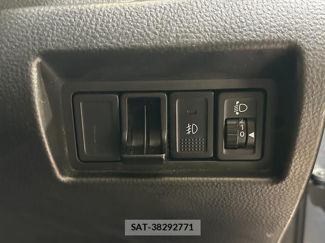 Suzuki SWIFT 2013-02 8055801-10