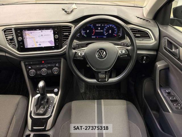 VolksWagen T-ROC 2021-05 8055039-2