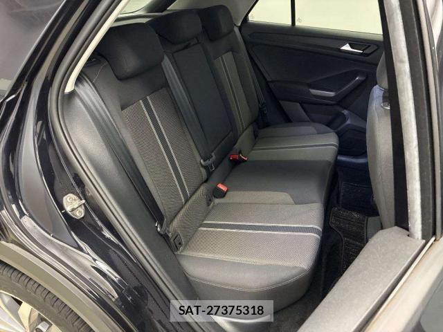 VolksWagen T-ROC 2021-05 8055039-3
