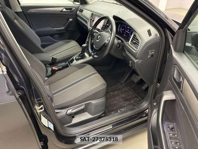 VolksWagen T-ROC 2021-05 8055039-4