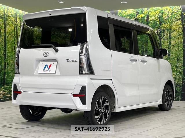 Daihatsu TANTO 2019-09 8053634-16