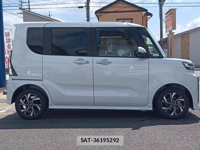 Daihatsu TANTO 2026-06 8054052-9