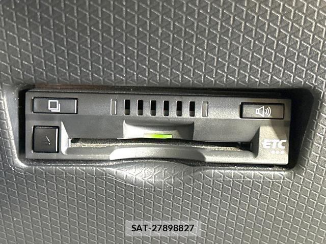 Daihatsu TANTO 2022-01 8054184-5