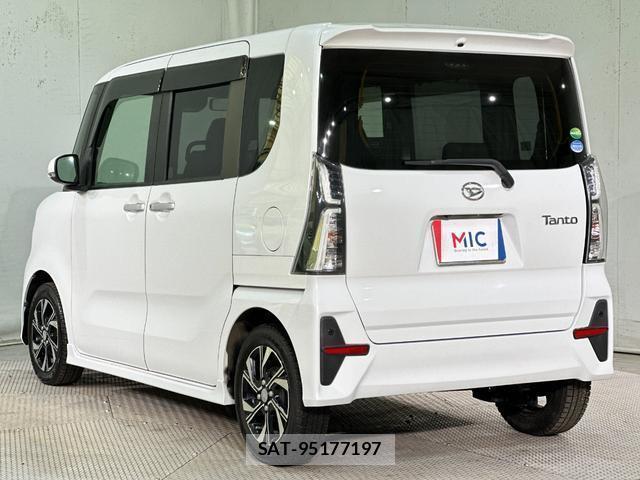 Daihatsu TANTO 2019-07 8054438-14