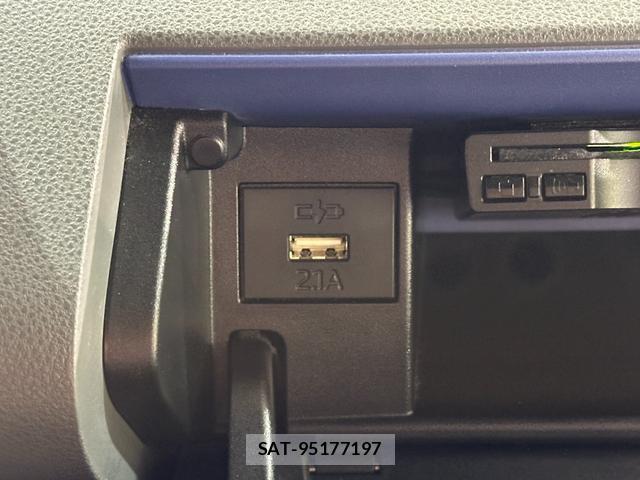 Daihatsu TANTO 2019-07 8054438-9