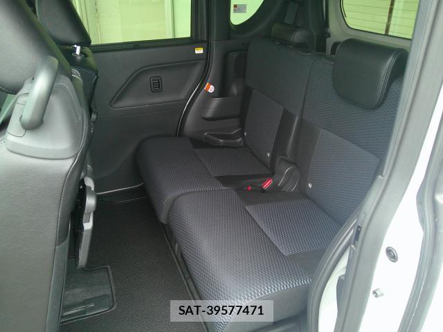 Daihatsu TANTO 2022-10 8054498-12