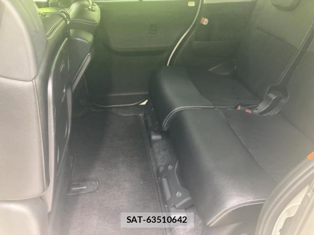 Daihatsu TANTO 2019-04 8054510-6