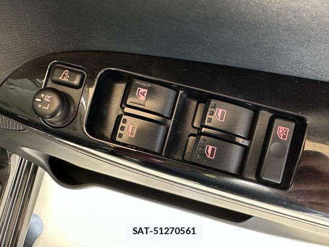 Daihatsu TANTO 2015-02 8054516-5