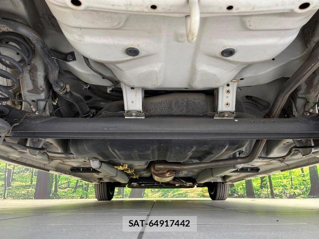 Daihatsu TANTO 2017-07 8054533-18