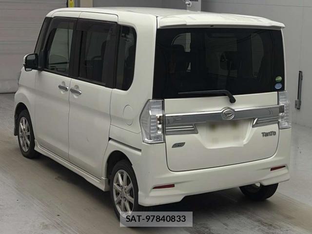 Daihatsu TANTO 2013-12 8054844-3