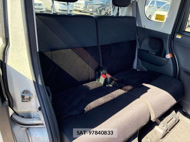 Daihatsu TANTO 2013-12 8054844-6