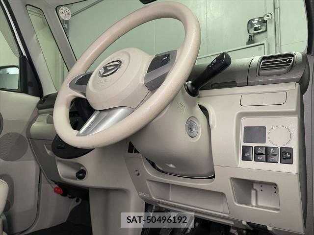 Daihatsu TANTO 2017-04 8054970-19