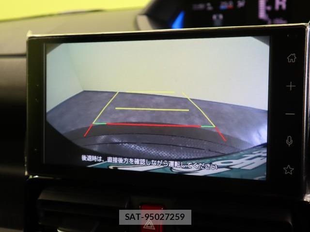 Daihatsu TANTO 2025-10 8055003-2