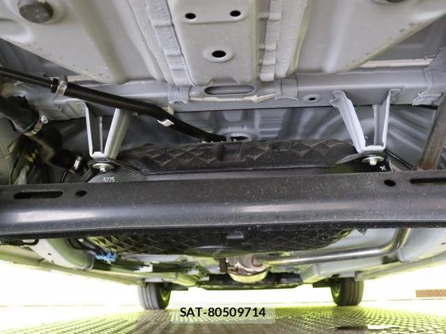 Daihatsu TANTO 2025-10 8055004-12