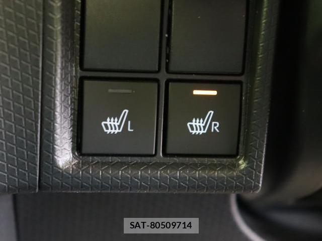 Daihatsu TANTO 2025-10 8055004-6