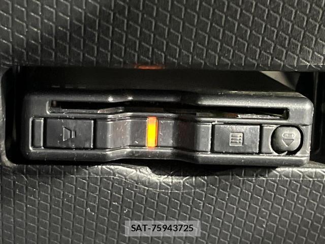Daihatsu TANTO 2021-03 8055095-5