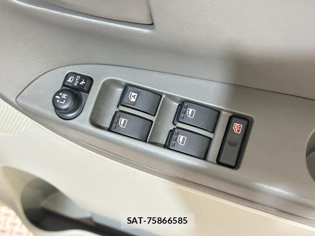 Daihatsu TANTO 2016-02 8055800-7