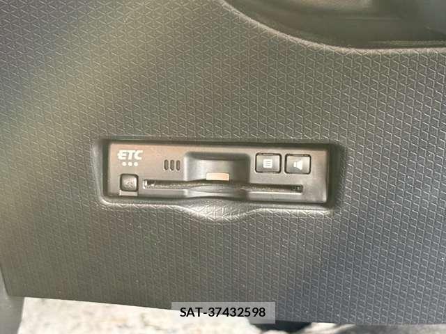 Daihatsu TANTO 2023-01 8055986-15