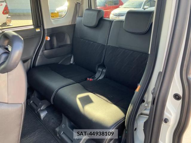 Daihatsu TANTO 2015-07 8056129-6