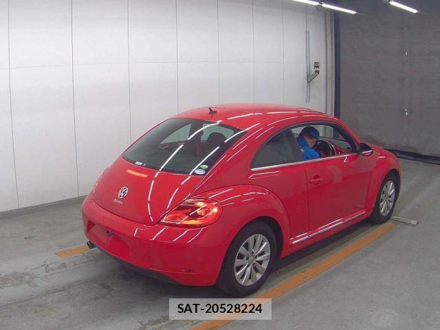 VolksWagen THE BEETLE 2015-04 8054509-1