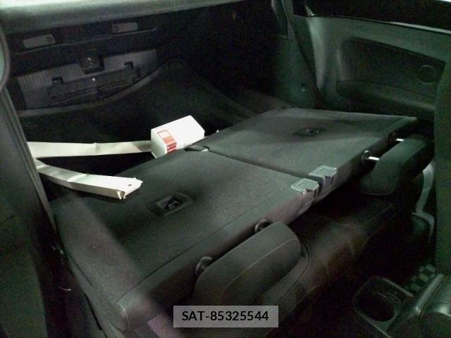 VolksWagen THE BEETLE 2018-03 8055377-3