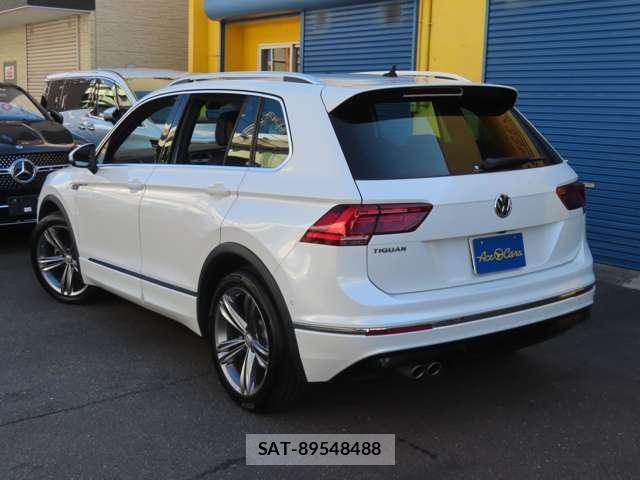 VolksWagen TIGUAN 2018-01 8053444-15