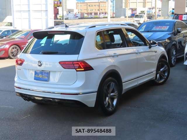 VolksWagen TIGUAN 2018-01 8053444-17