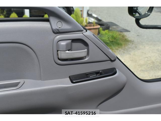 Mazda TITAN 2005-06 8053553-13