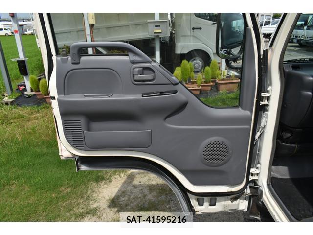Mazda TITAN 2005-06 8053553-17