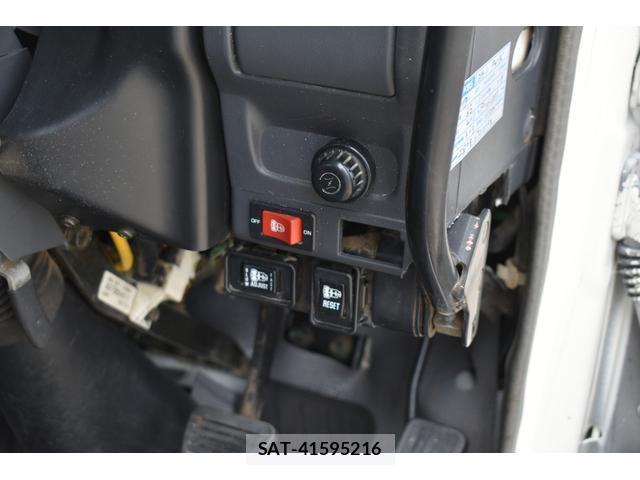 Mazda TITAN 2005-06 8053553-5