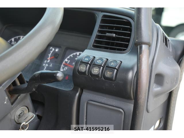 Mazda TITAN 2005-06 8053553-7