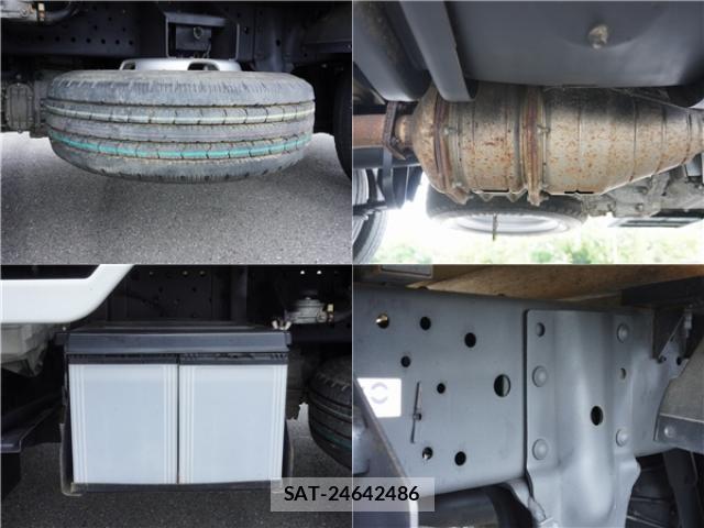 Mazda TITAN 2013-11 8054000-15