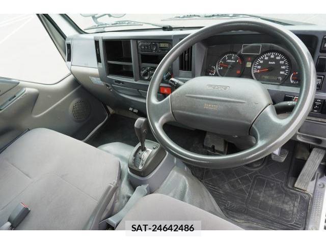 Mazda TITAN 2013-11 8054000-2