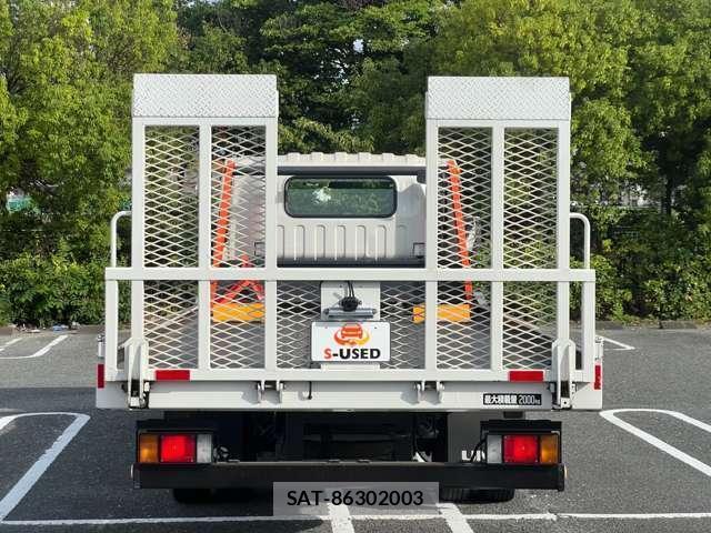Mazda TITAN 2012-07 8055455-17