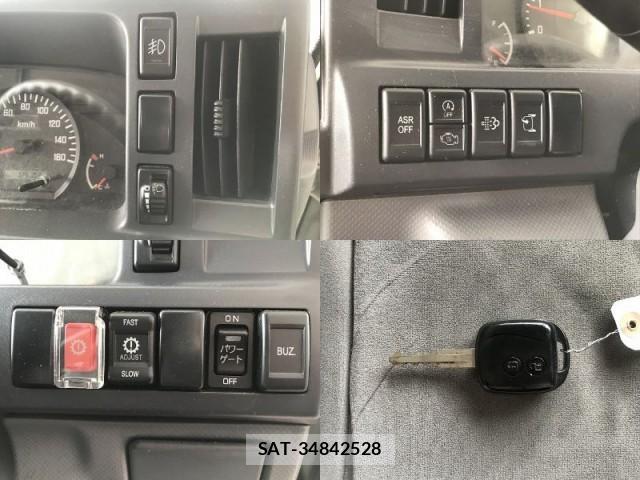 Mazda TITAN 2018-06 8055726-17