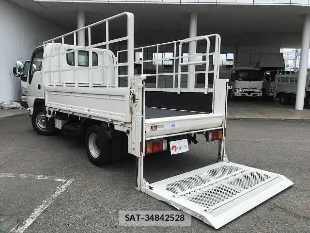 Mazda TITAN 2018-06 8055726-5