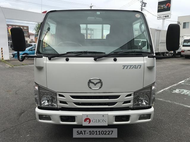 Mazda TITAN 2015-11 8055727-1