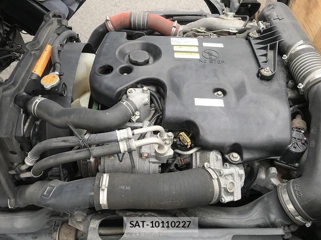 Mazda TITAN 2015-11 8055727-12