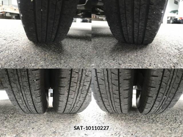 Mazda TITAN 2015-11 8055727-17