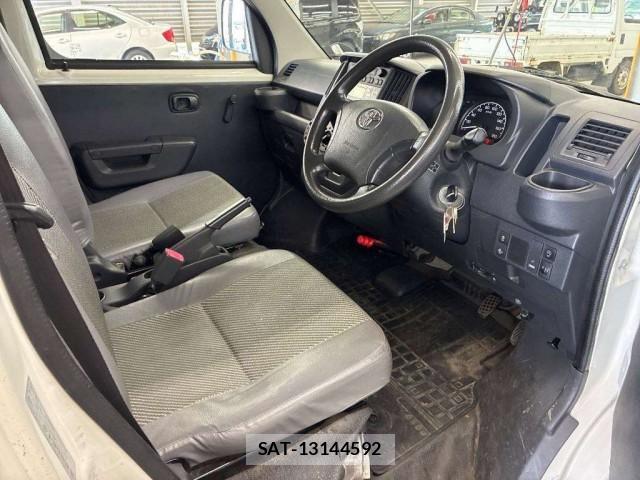 Toyota TOWNACE TRUCK 2021-04 8053282-3