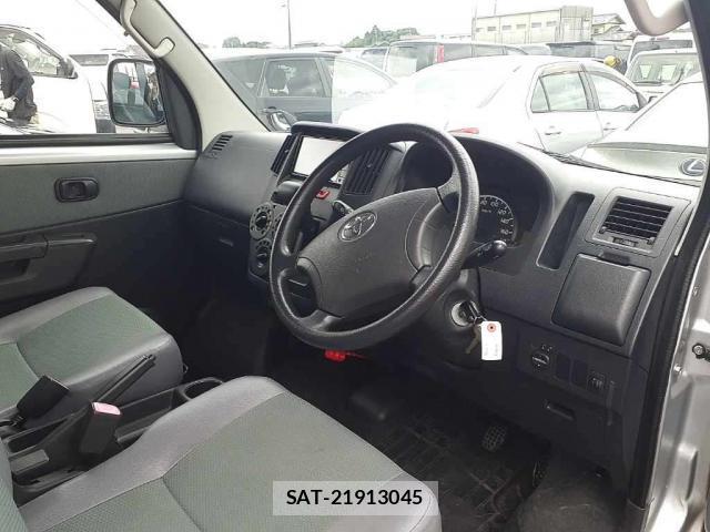 Toyota TOWNACE VAN 2017-05 8055124-4