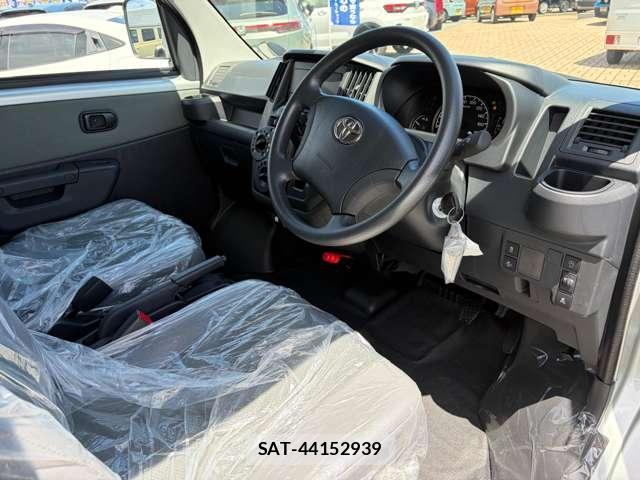 Toyota TOWNACE VAN 2026-06 8055500-2