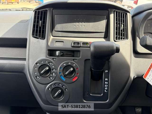 Toyota TOWNACE VAN 2026-06 8055504-17