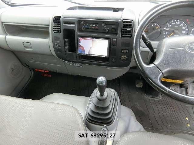 Toyota TOYOACE 2015-07 8054292-17